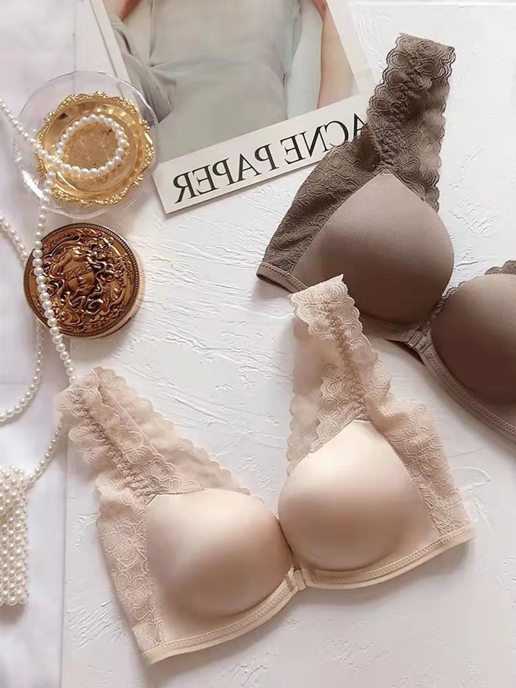 Lace Strap Front Closure Push-Up Bra
