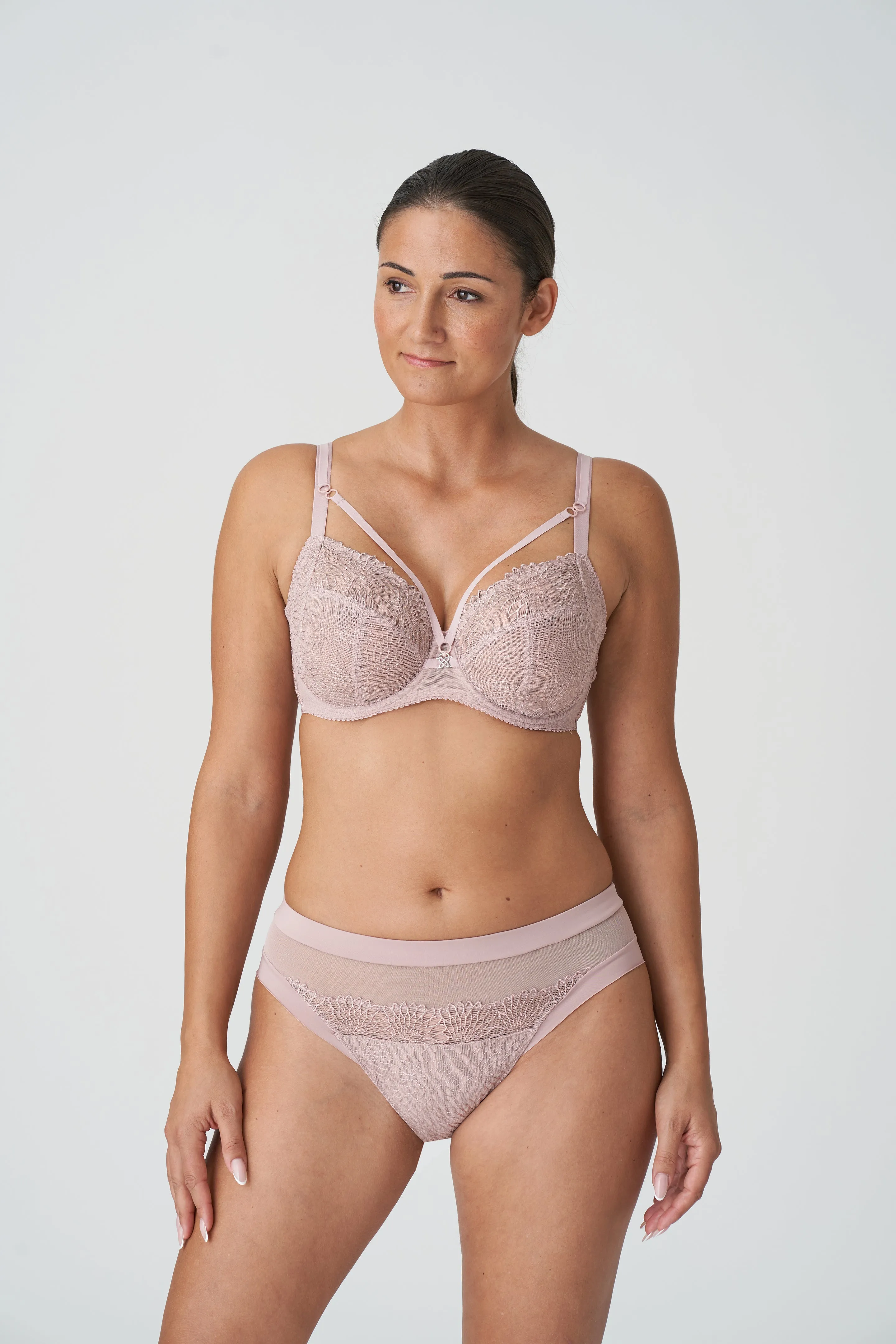 Primadonna Sophora Full Cup | Bois de Rose